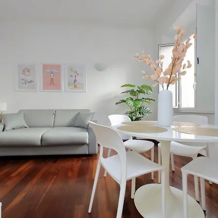 Domus Lou Elegante In Trastevere Apartment