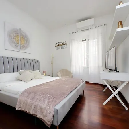 Domus Lou Elegante In Trastevere